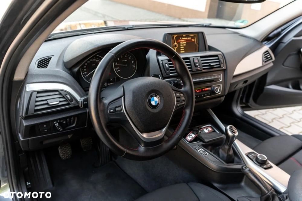 BMW Seria 1 116i Sport Line - 18