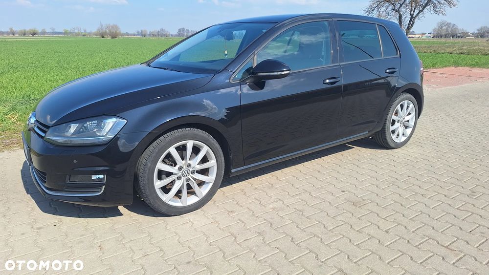 Volkswagen Golf 2.0 TDI BlueMotion Technology Edition - 1