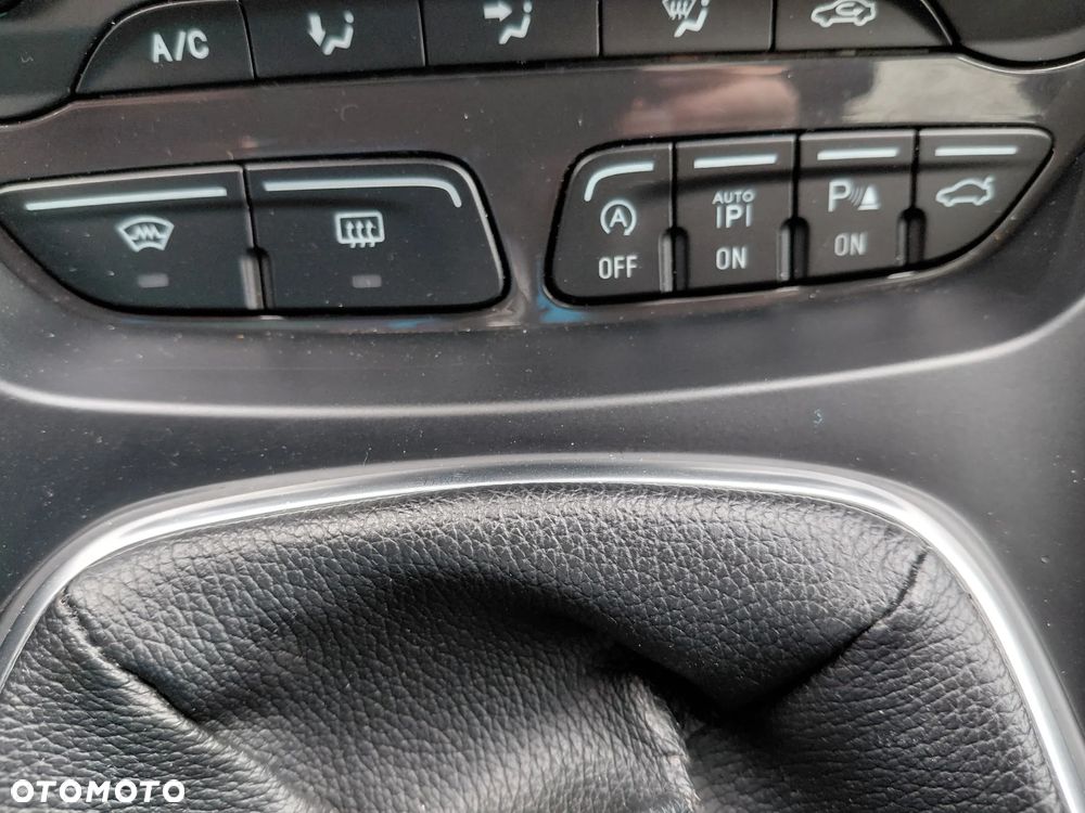 Ford Kuga 2.0 TDCi 2x4 Individual - 26