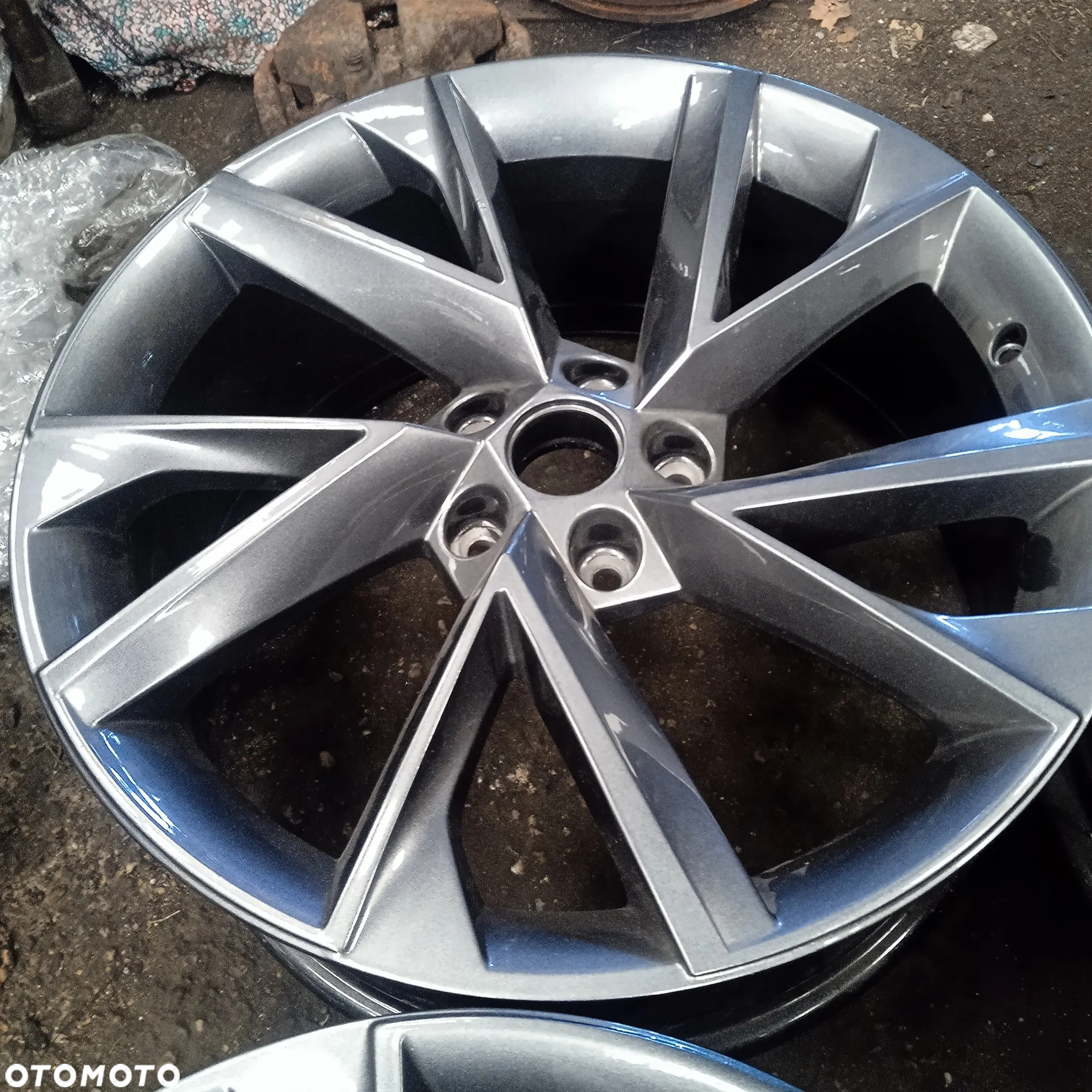 Felgi Skoda Octavia III RS 19" ET44 - 5