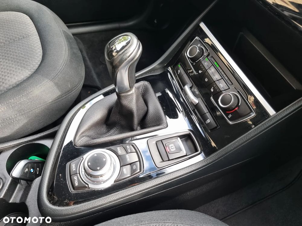 BMW Seria 2 216d Sport Line - 15