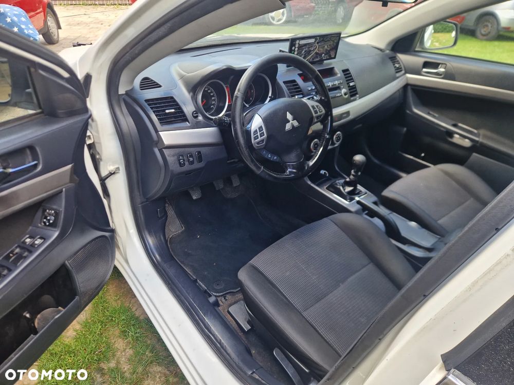 Mitsubishi Lancer 2.0 DID Instyle - 29