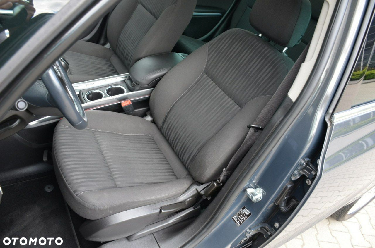 Opel Zafira - 24