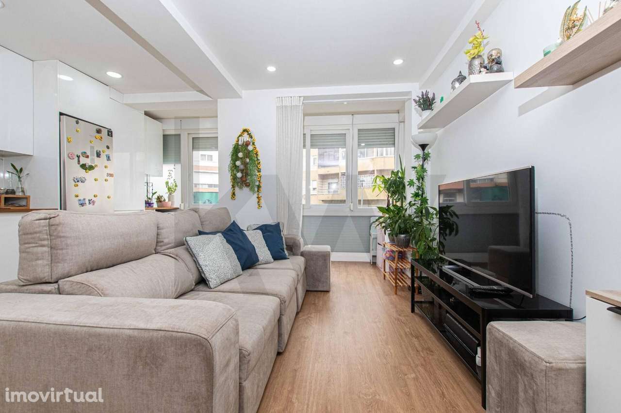 T1 Remodelado , Open Space, Elevador e Excelente Luz Natural - Grande imagem: 4/20