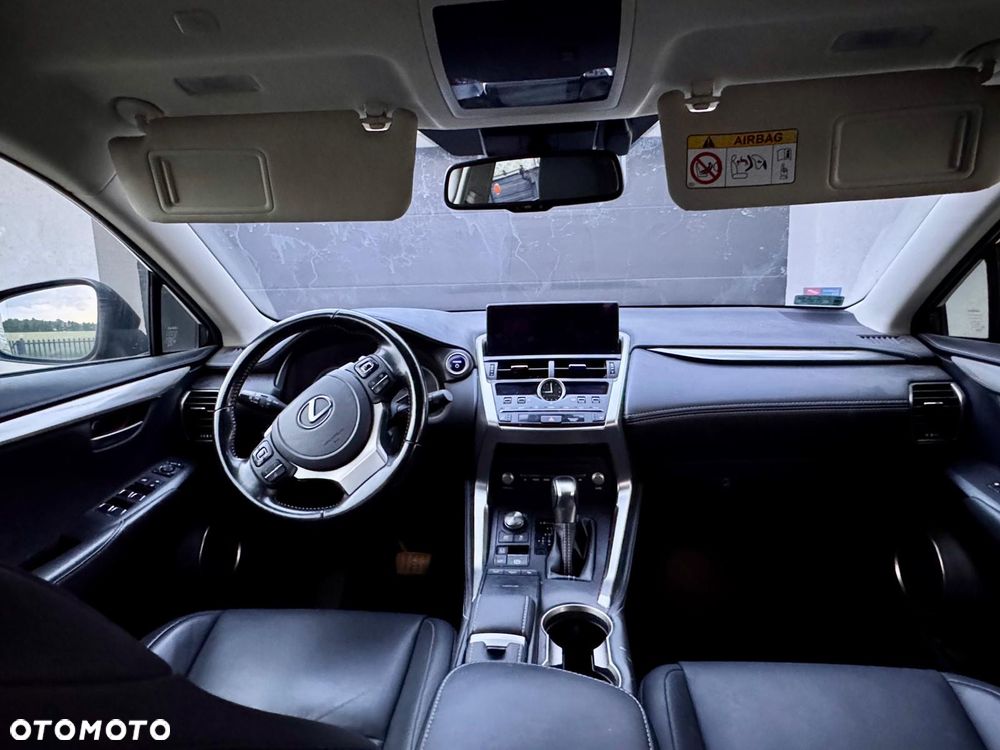Lexus NX 300 F Impression AWD - 11