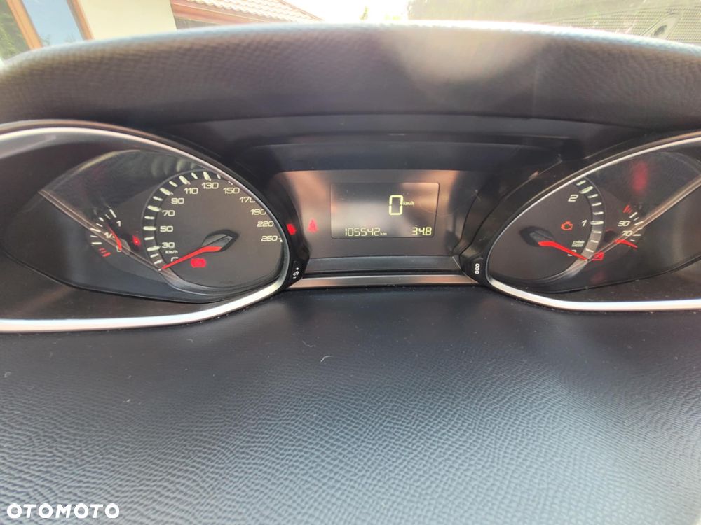 Peugeot 308 - 5
