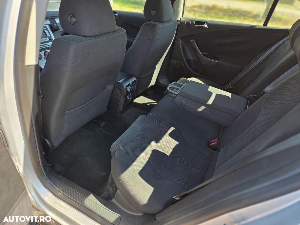 Volkswagen Passat 1.9 TDI Comfortline - 8