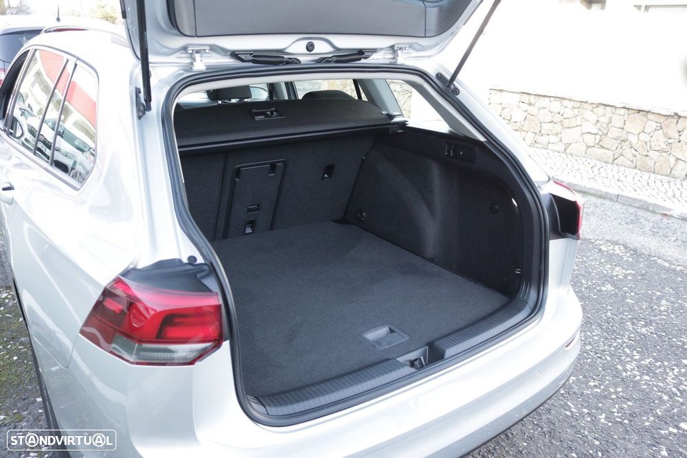 VW Golf Variant 2.0 TDi Life DSG - 17