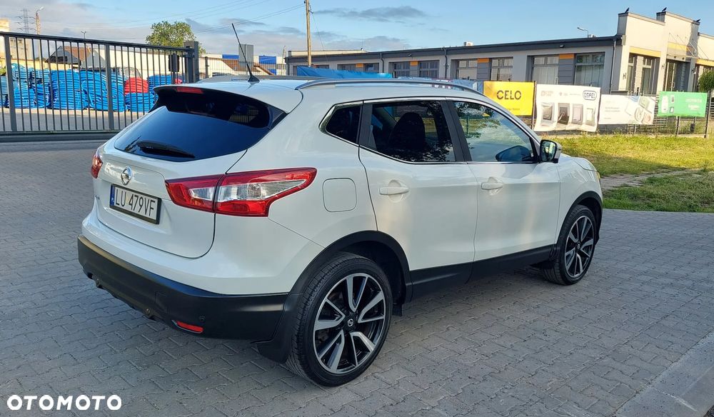 Nissan Qashqai 1.6 DCi Xtronic TEKNA - 8