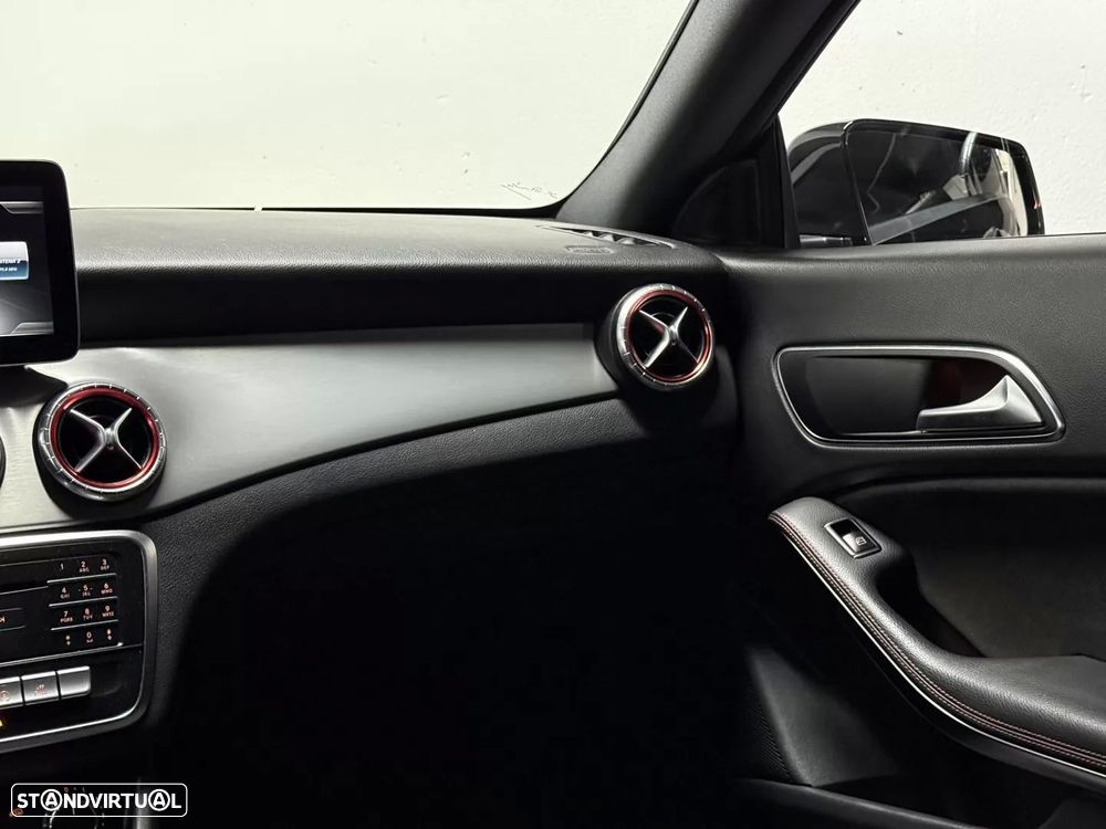Mercedes-Benz CLA 200 d Shooting Brake AMG Line Aut. - 19