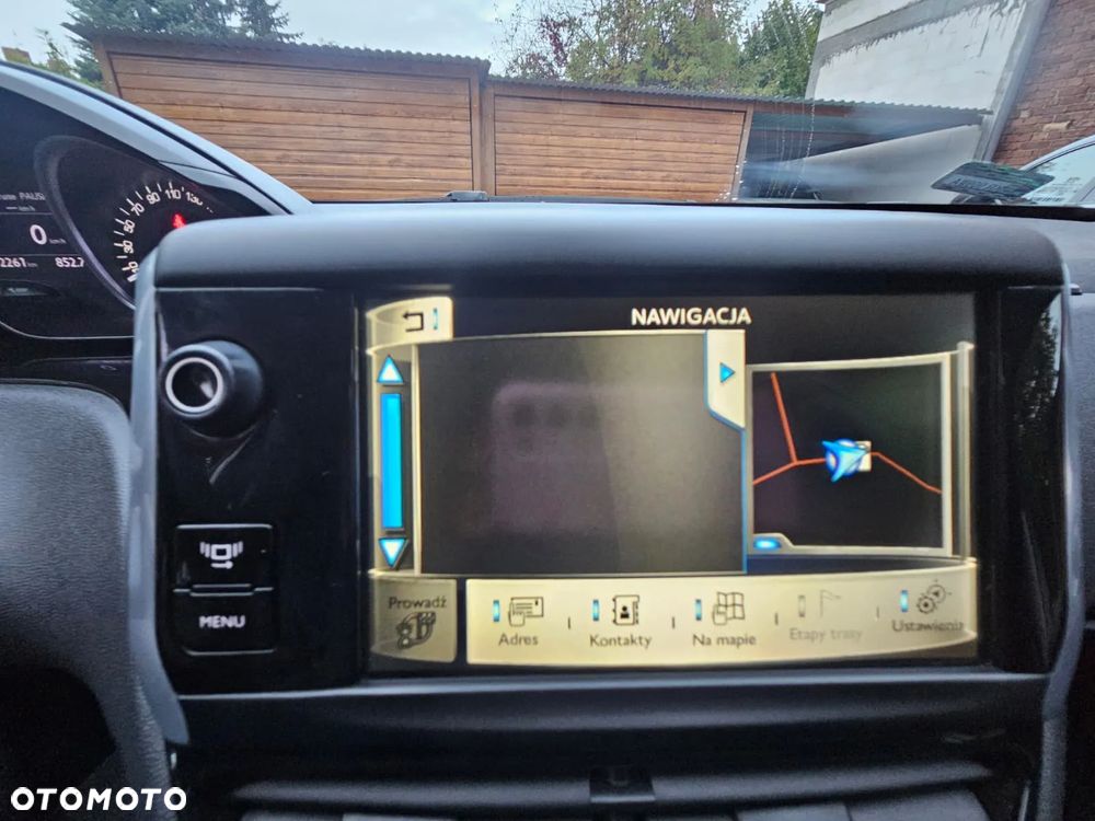 Peugeot 208 1.2 VTi Allure - 23