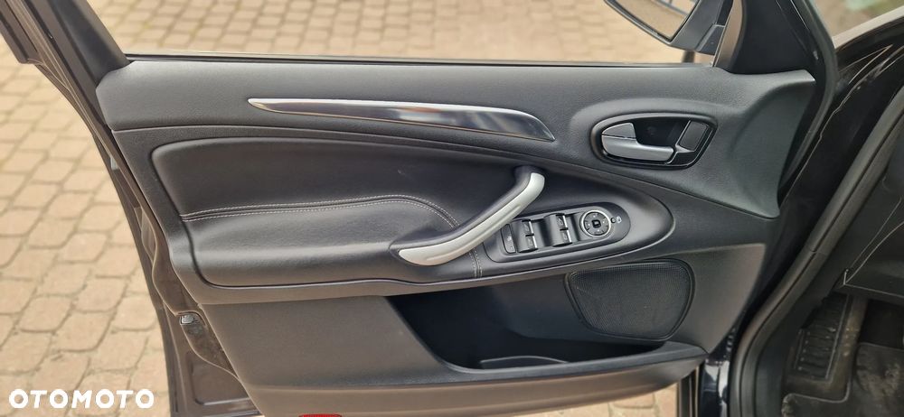Ford S-Max 2.0 TDCi DPF Titanium X - 20