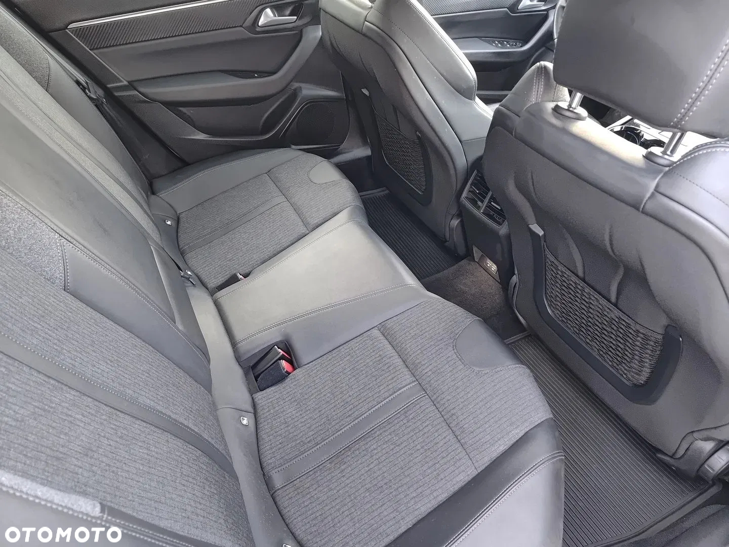 Peugeot 508 1.6 PureTech Allure Pack S&S EAT8 - 20