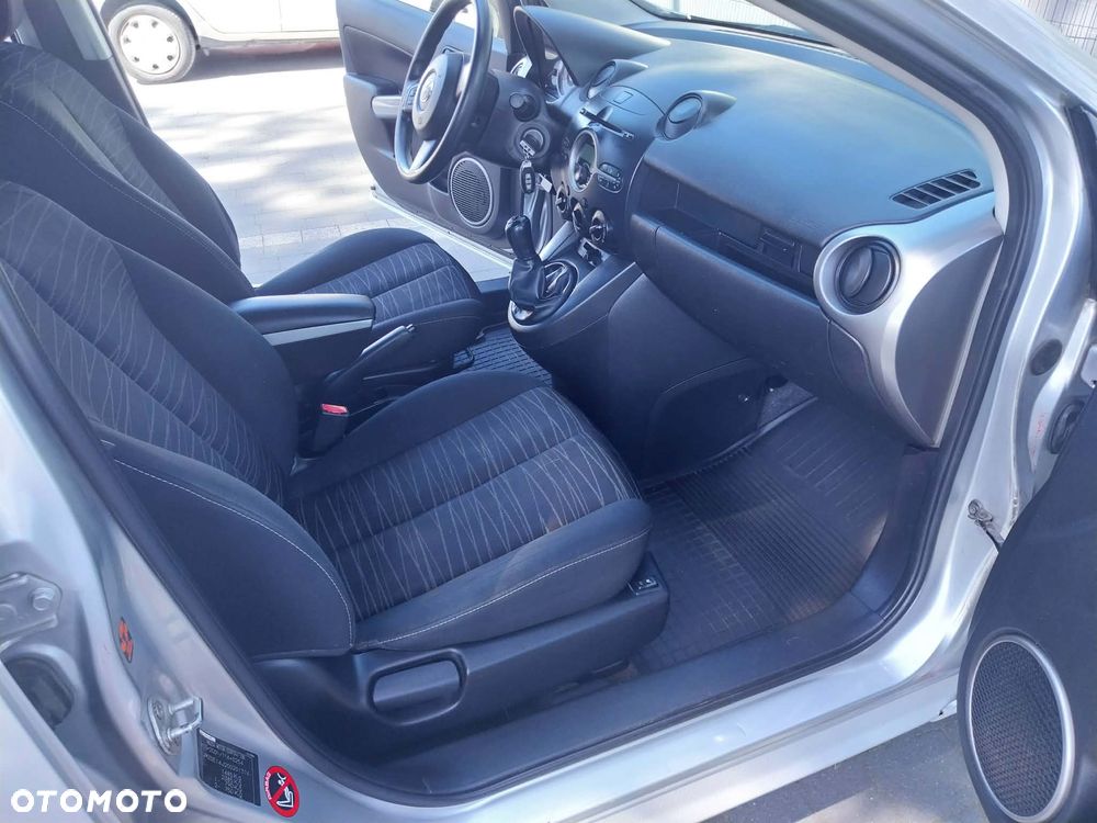 Mazda 2 1.3 Exclusive - 15
