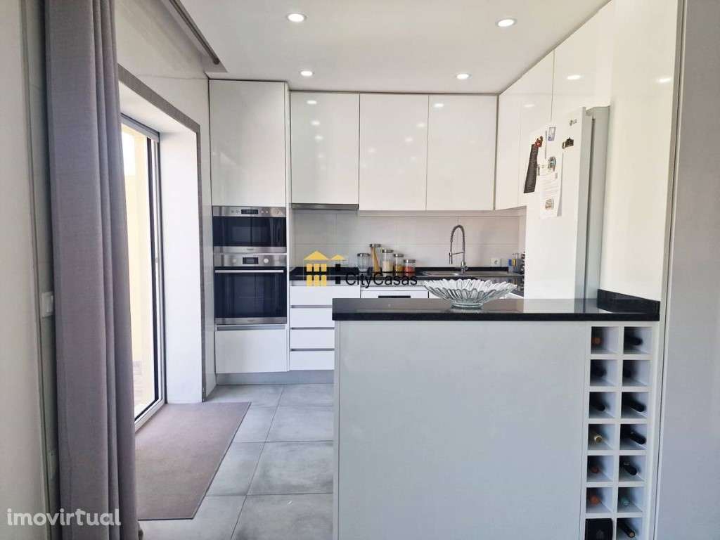 Moradia T3 + Casa T1 Renovadas | Lavra - Grande imagem: 4/34