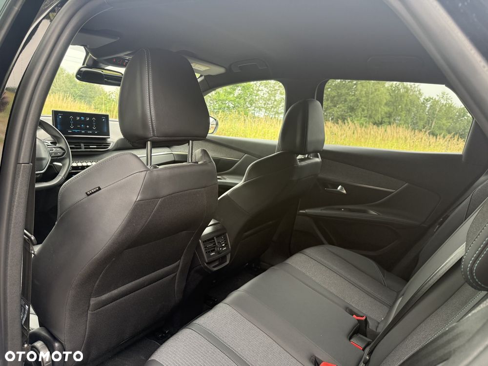Peugeot 3008 1.2 PureTech Allure Pack S&S EAT8 - 11