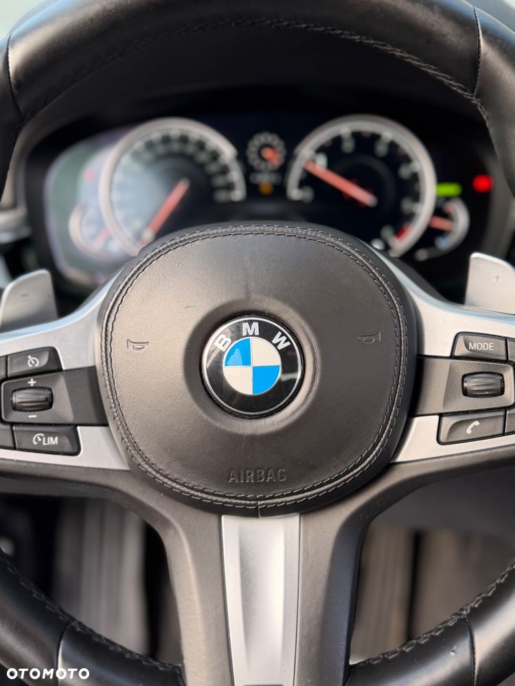 BMW Seria 5 520d xDrive Luxury Line sport - 26