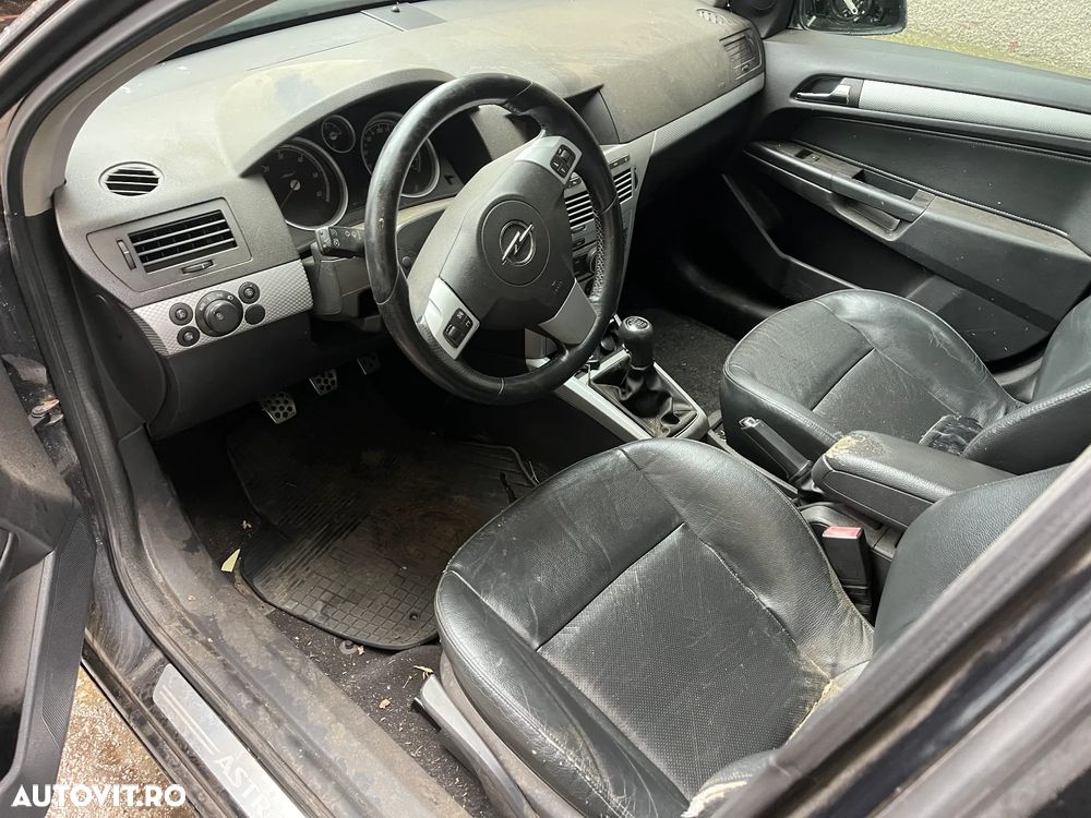 Dezmembrez Opel Astra H negru diesel 2007 xenon piele carlig - 4