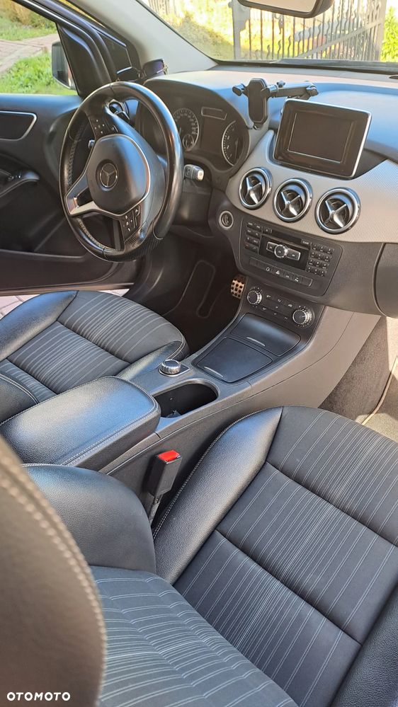 Mercedes-Benz Klasa B 180 7G-DCT Style - 12