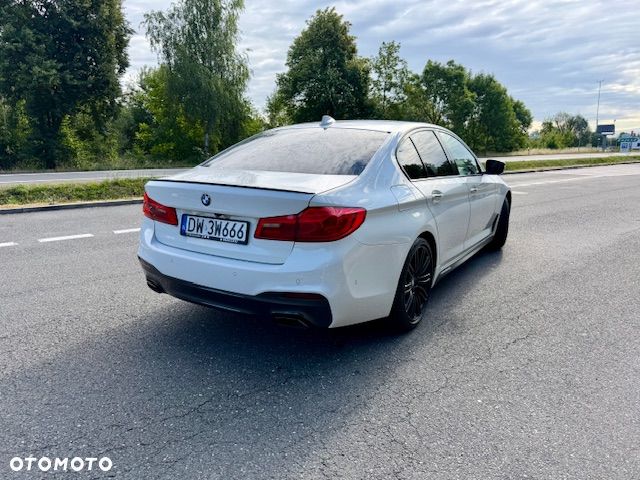 BMW Seria 5 520d xDrive - 5