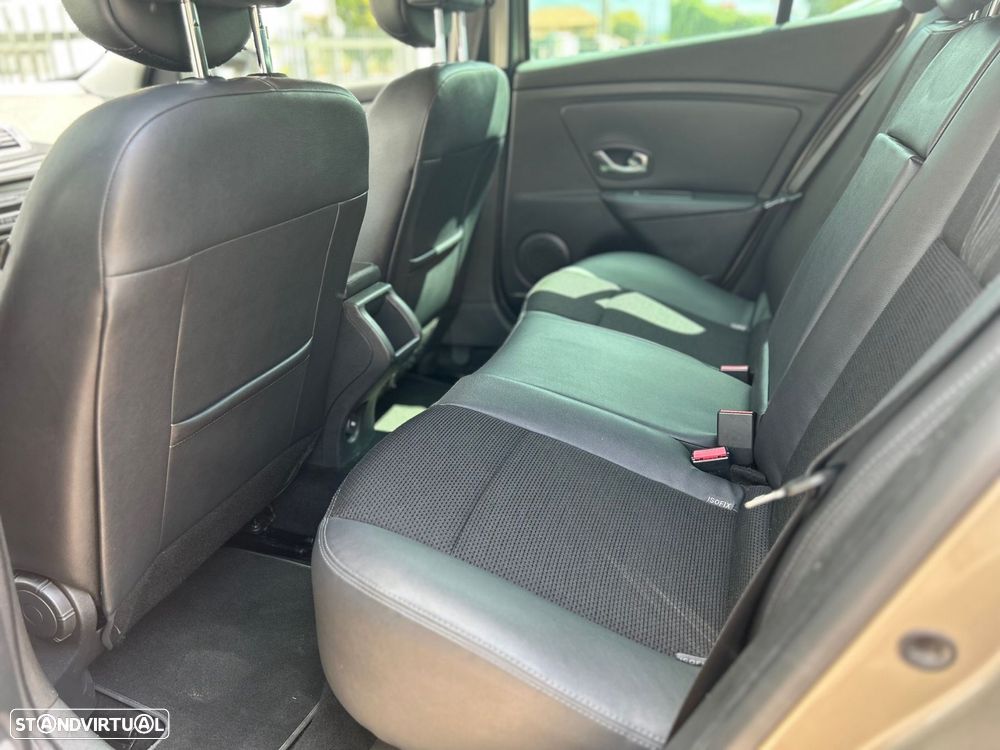 Renault Mégane 1.5 dCi Dynamique - 16