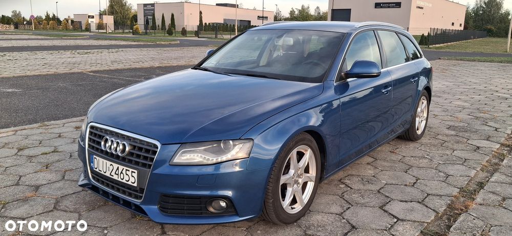 Audi A4 Avant - 1