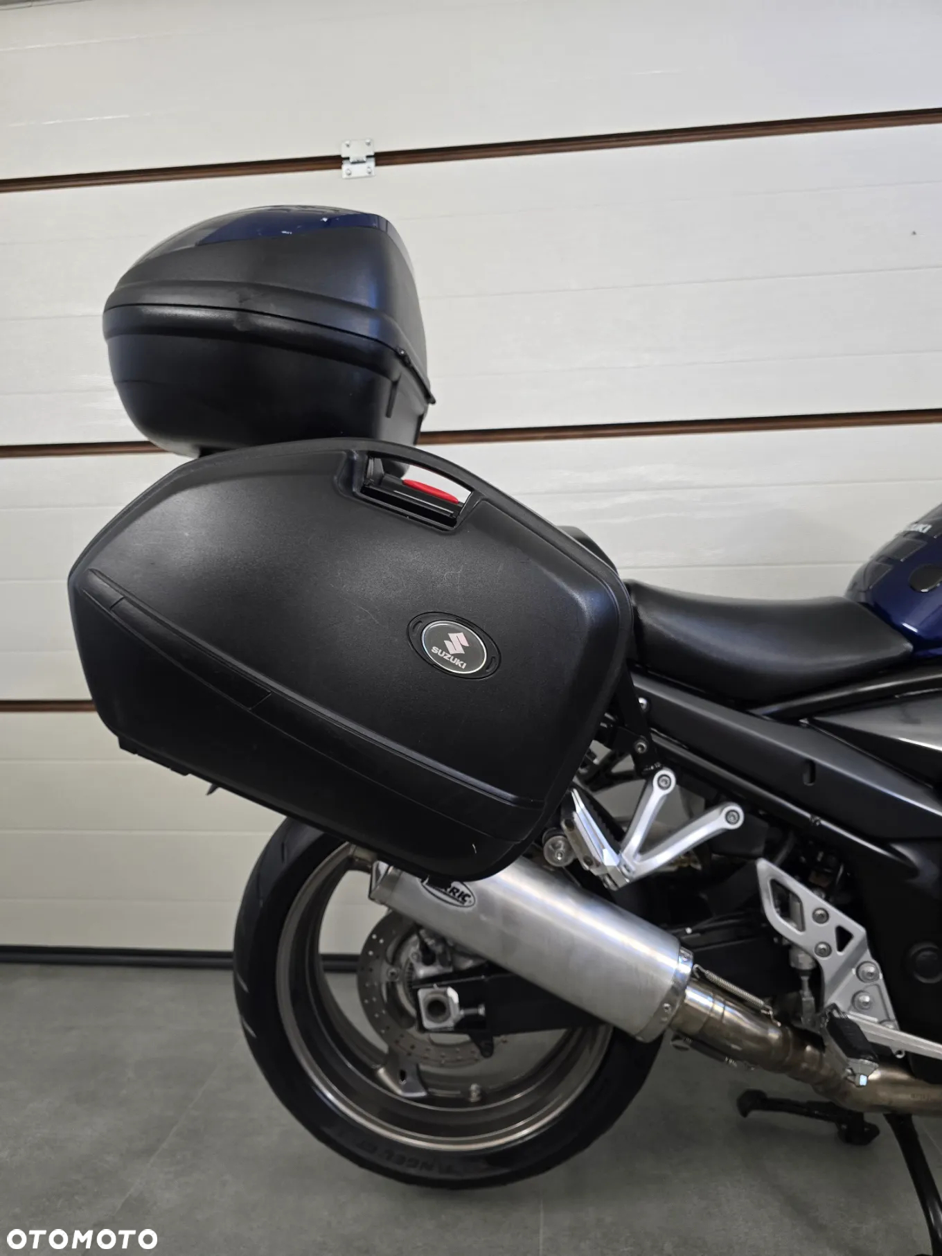 Suzuki GSX - 22