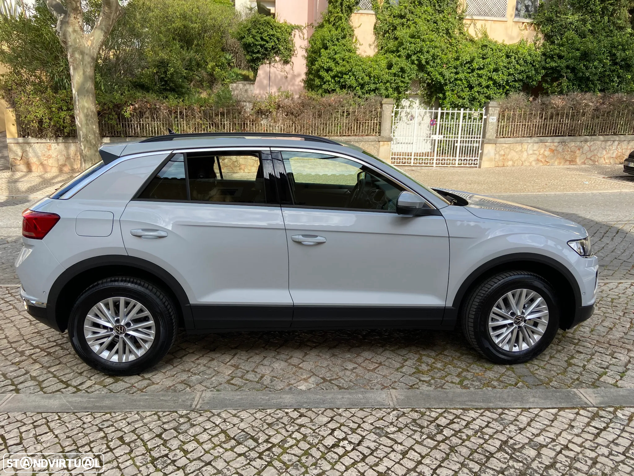 VW T-Roc 1.0 TSI Style - 2