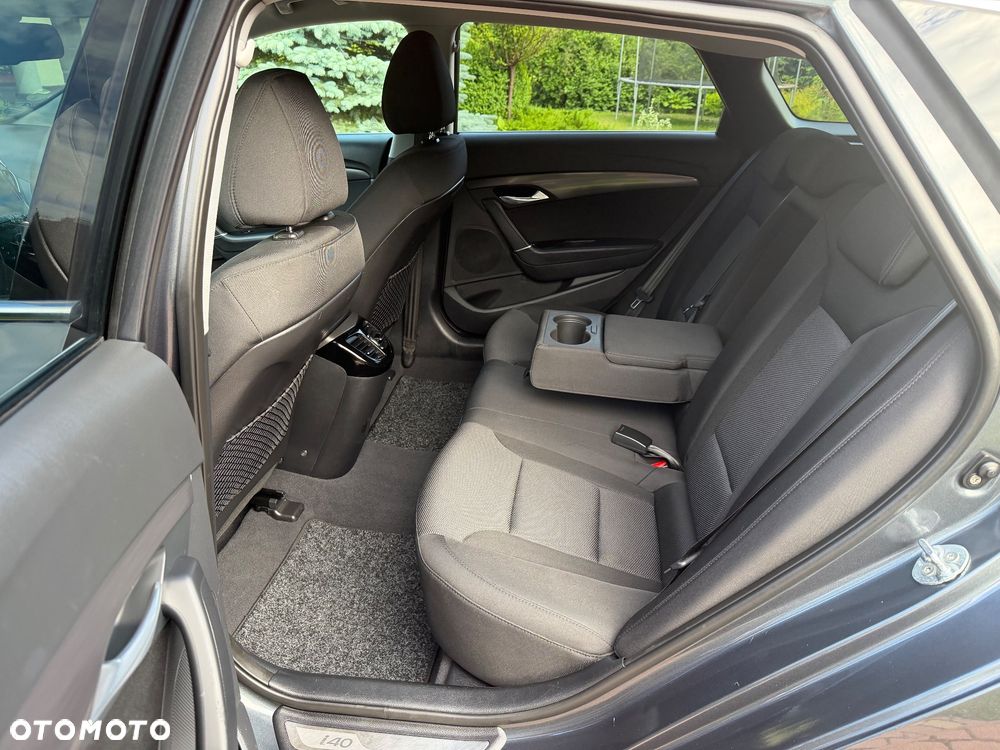 Hyundai i40 Kombi 1.7 CRDi Premium - 14