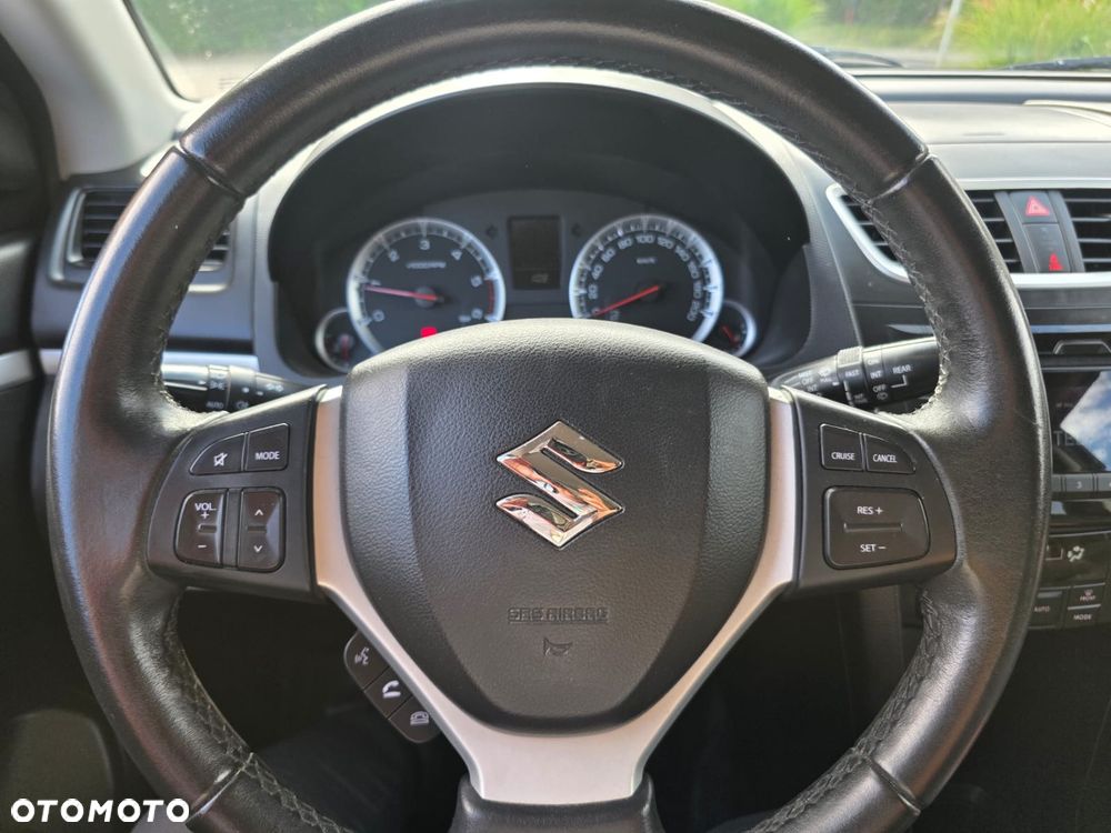 Suzuki Swift - 12