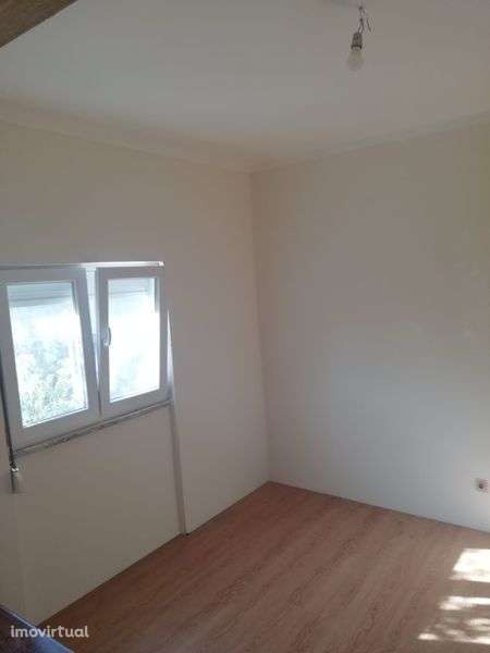 Moradia, 600 m de terreno - Grande imagem: 3/4