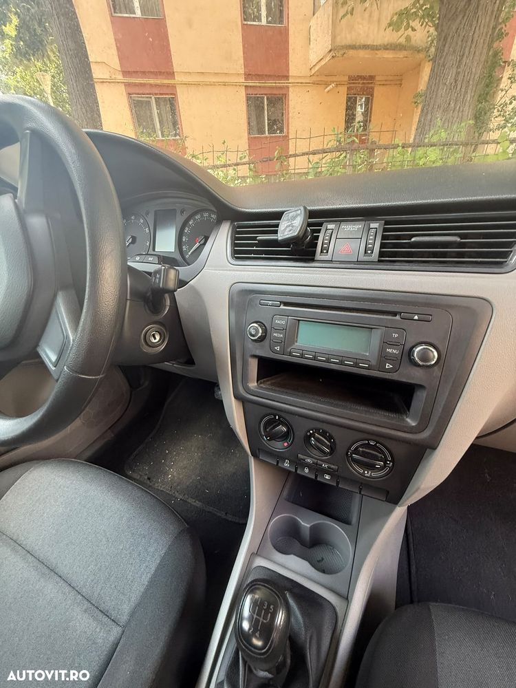 Skoda RAPID 1.2 TSI Active - 9