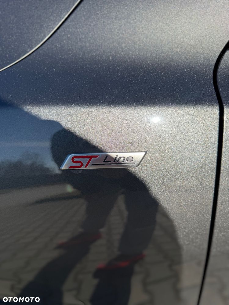 Ford Focus 1.0 EcoBoost Hybrid ST-LINE STYLE - 4