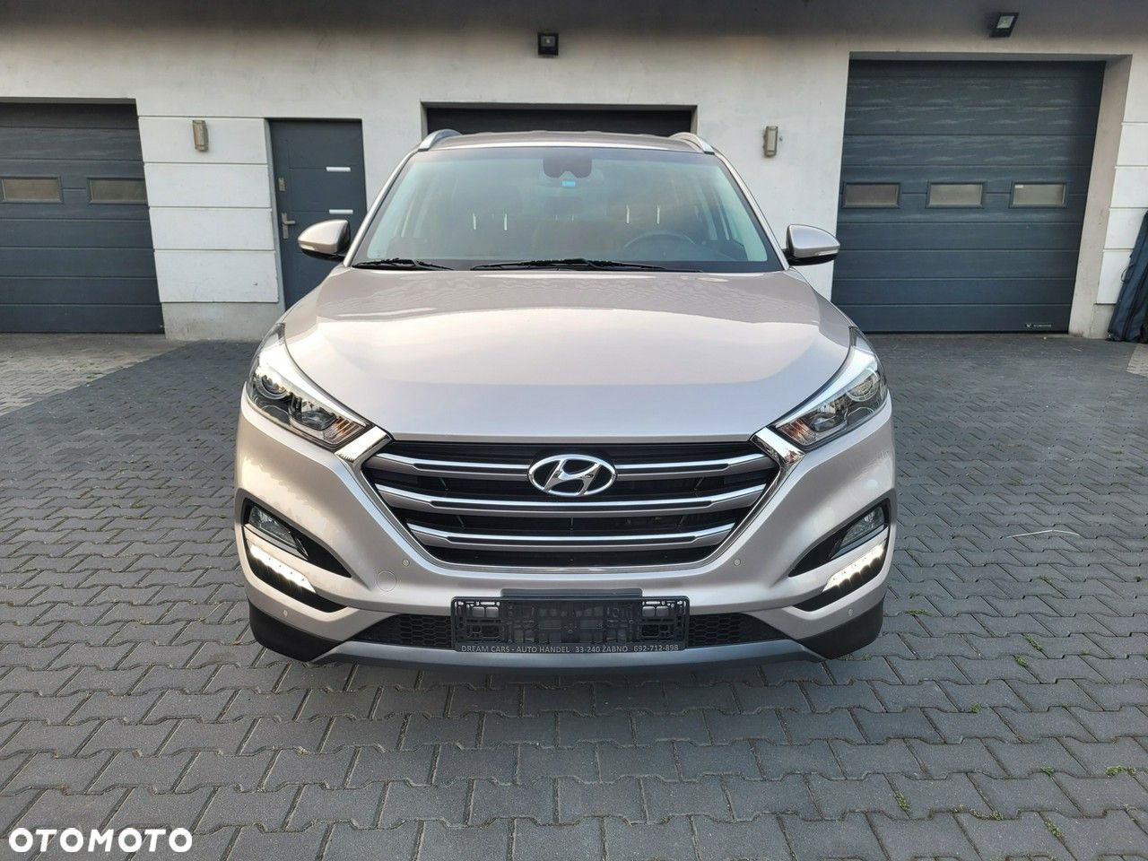 Hyundai Tucson - 2