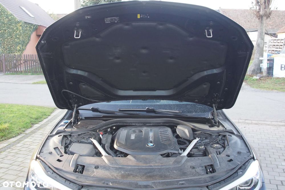 BMW Seria 7 740Li xDrive - 39
