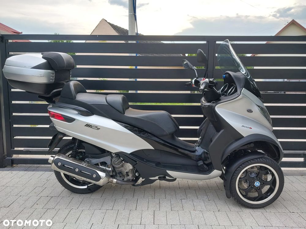 Piaggio MP-3 - 4