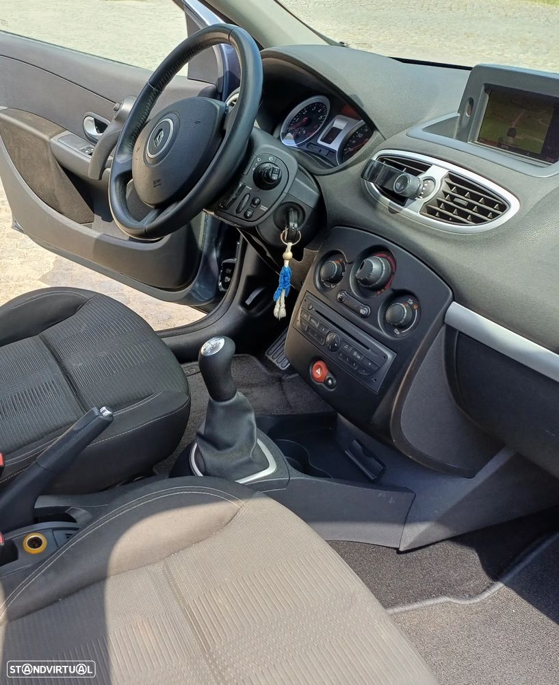 Renault Clio 1.2 16V Dynamique S - 19