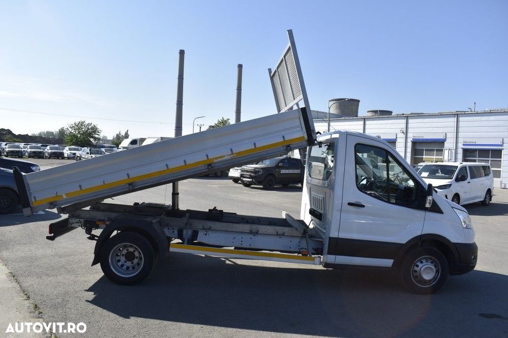 Ford Transit - 12
