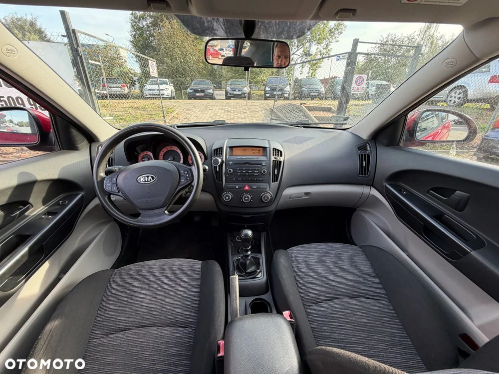 Kia Ceed ver-1-4-comfort - 4