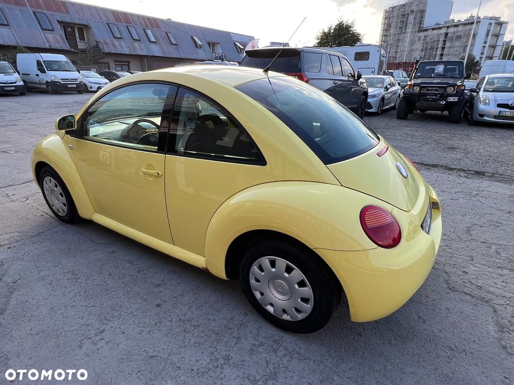 Volkswagen New Beetle 2.0 - 4