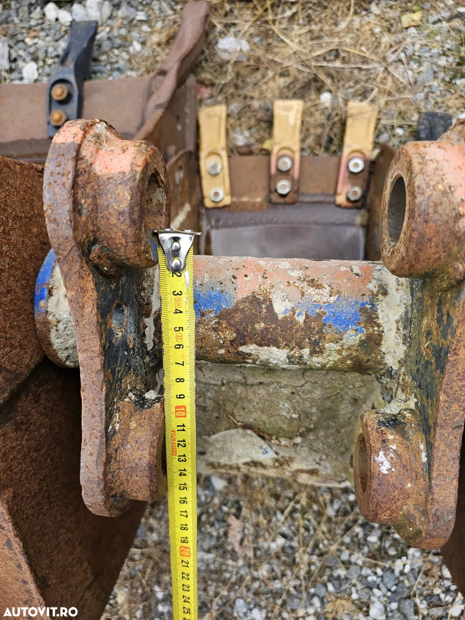 Cupa minixcavator de 2.5 Tone latime 300 mm - 4