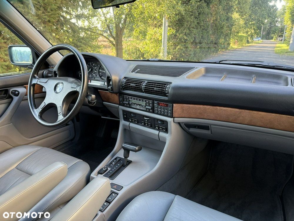 BMW Seria 7 - 21