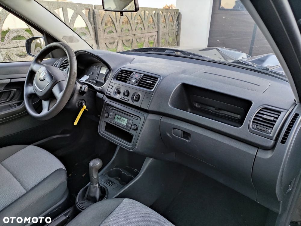 Skoda Roomster 1.2 FAMILY - 10