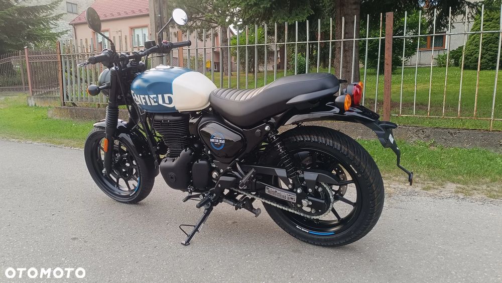 Royal Enfield HNTR - 3