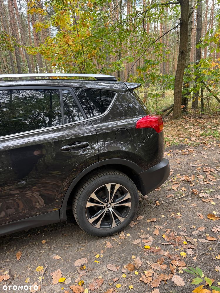 Toyota RAV4 - 6