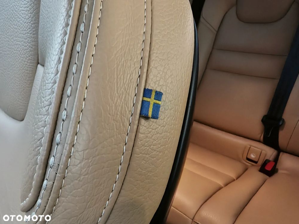 Volvo V60 Cross Country T5 AWD Geartronic Pro - 30