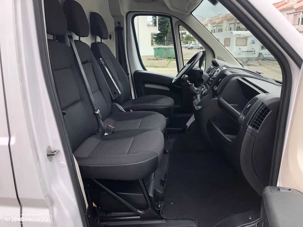 Peugeot Boxer 2.2 BlueHDi L2H2 Premium 140cv IVA / GARANTIA MARCA - 28