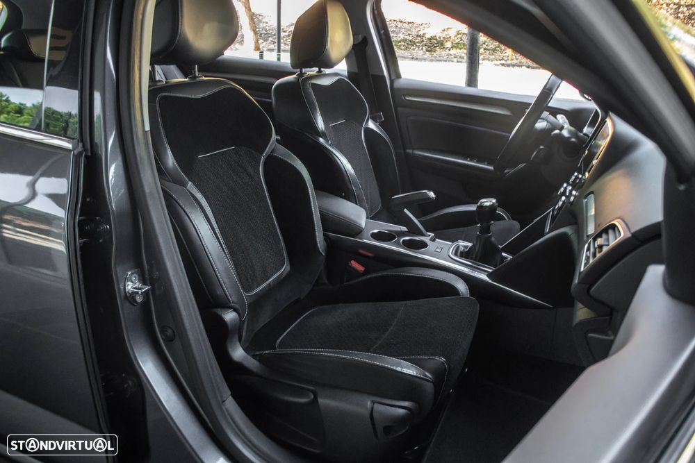 Renault Mégane Sport Tourer 1.5 dCi Limited - 22