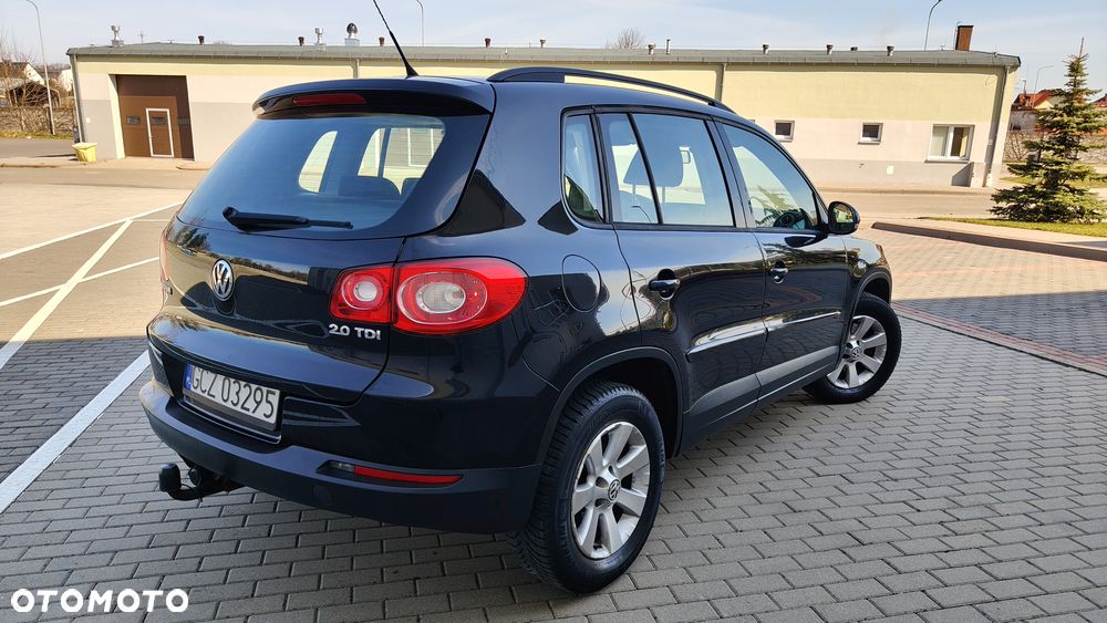 Volkswagen Tiguan 2.0 TDI DPF 4Motion BlueMotion Technology Track & Field - 4