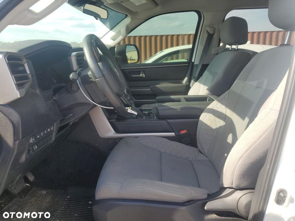 Toyota Tundra - 8
